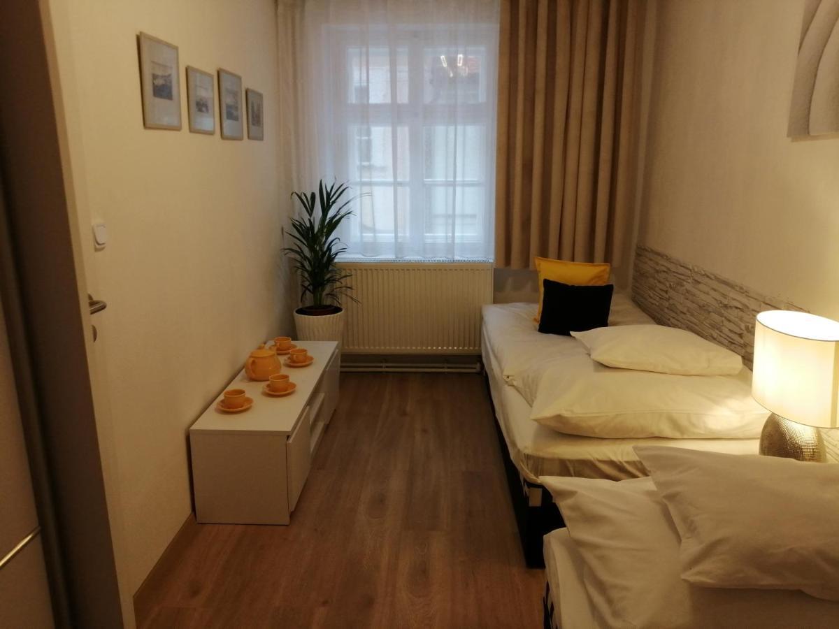 Apartman Deluxe ヘプ エクステリア 写真