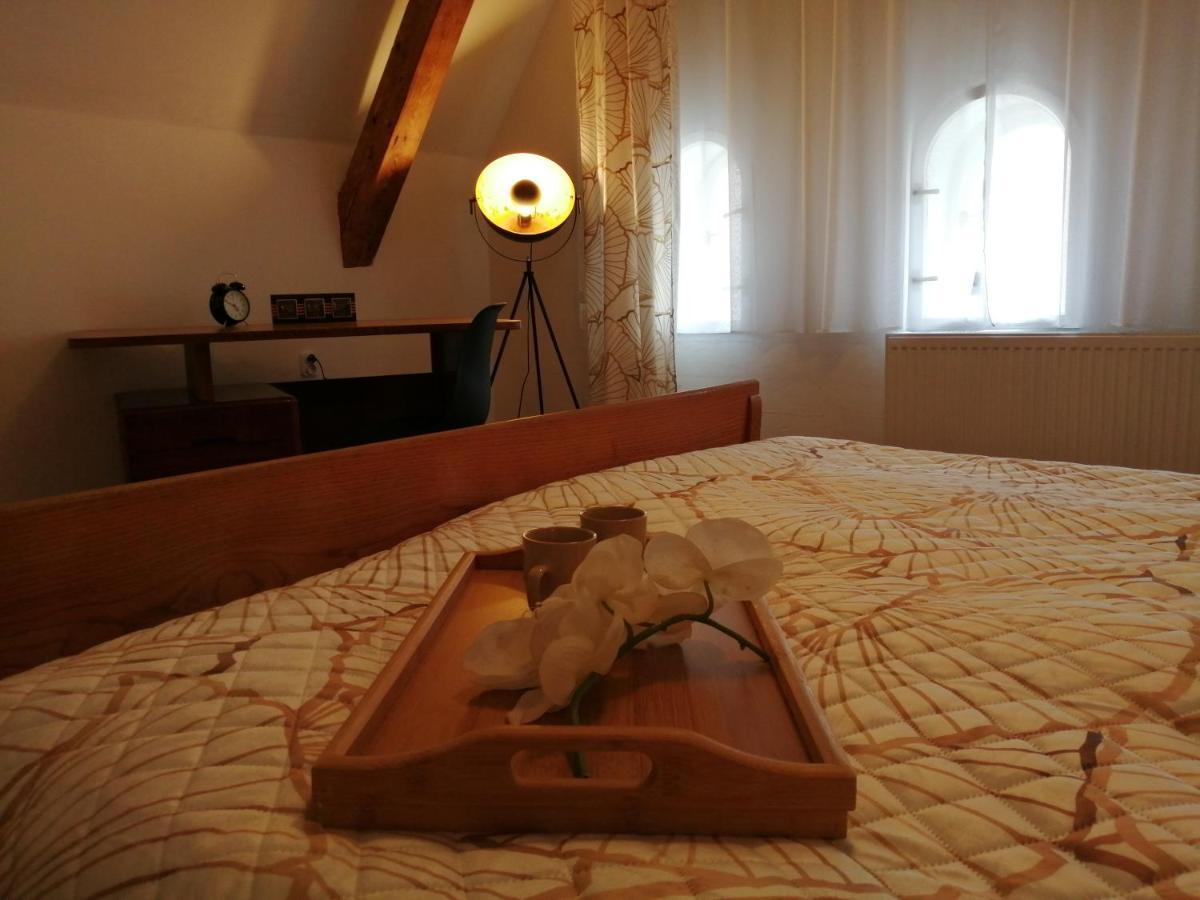 Apartman Deluxe ヘプ エクステリア 写真
